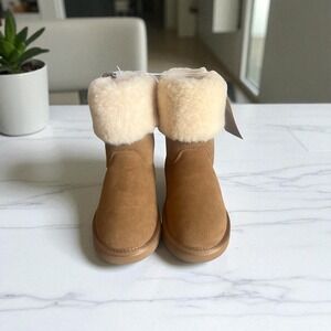 Bearpaw Women's Brown Suede Sheepskin Winter Boots Warm Cozy Ankle Size 8